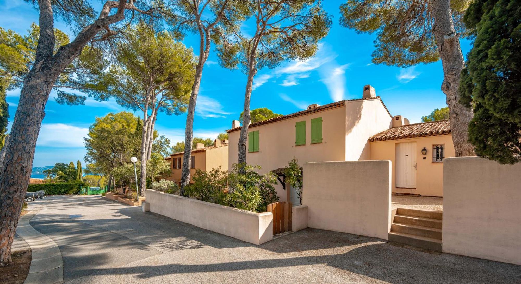 Residence Partenaire Le Domaine De Garlande Cavalaire-sur-Mer Kültér fotó