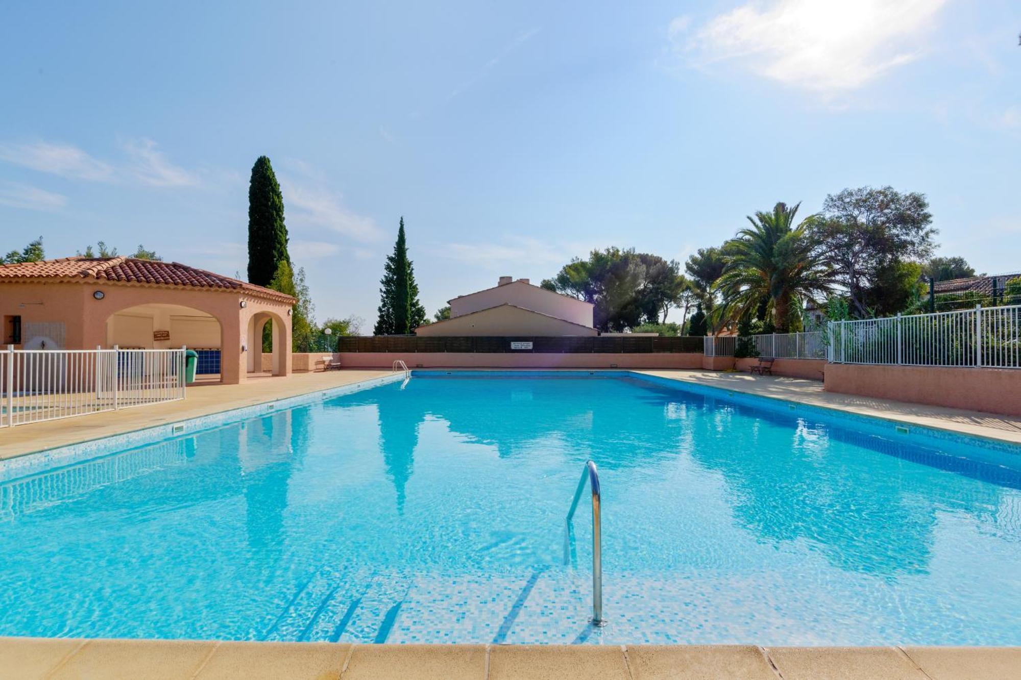 Residence Partenaire Le Domaine De Garlande Cavalaire-sur-Mer Kültér fotó