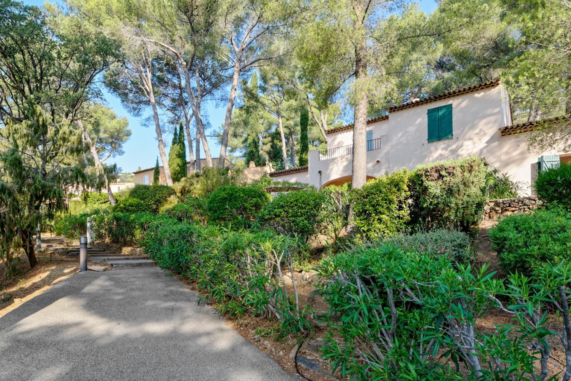 Residence Partenaire Le Domaine De Garlande Cavalaire-sur-Mer Kültér fotó