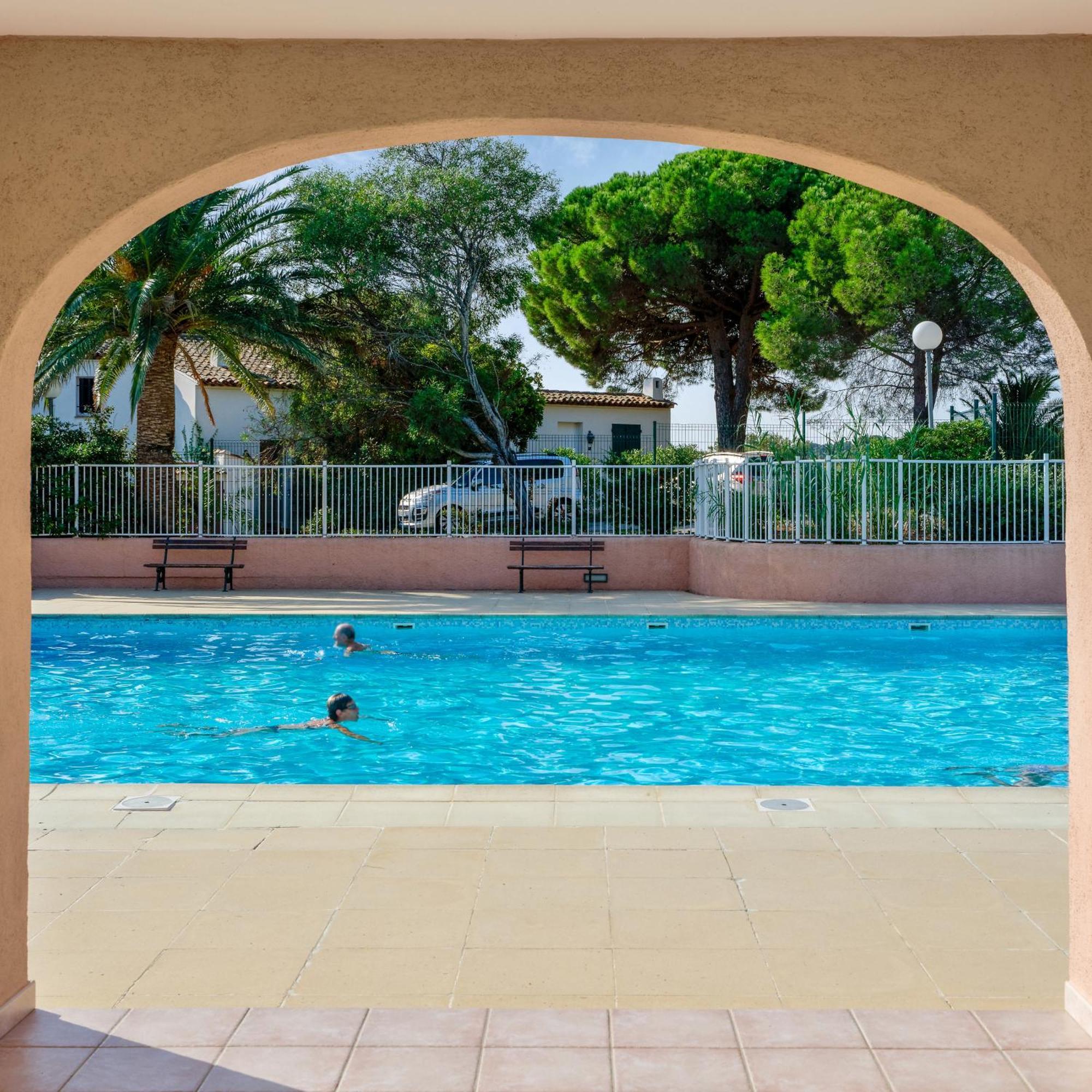 Residence Partenaire Le Domaine De Garlande Cavalaire-sur-Mer Kültér fotó